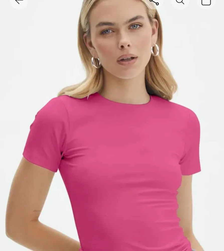 【完売】neith.Rose Studs T-shirt Pink 半袖Tシャツ neith.tokyo】Rose Studs T-shirts(Pink) 完売】neith.Rose Studs T