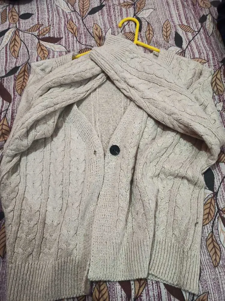Twist Knitted Single Button Sweater - NEWME