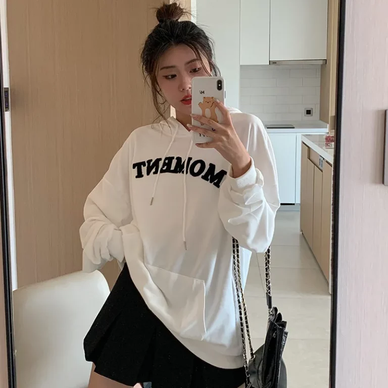 Oversized Sweatshirt - Image 1
