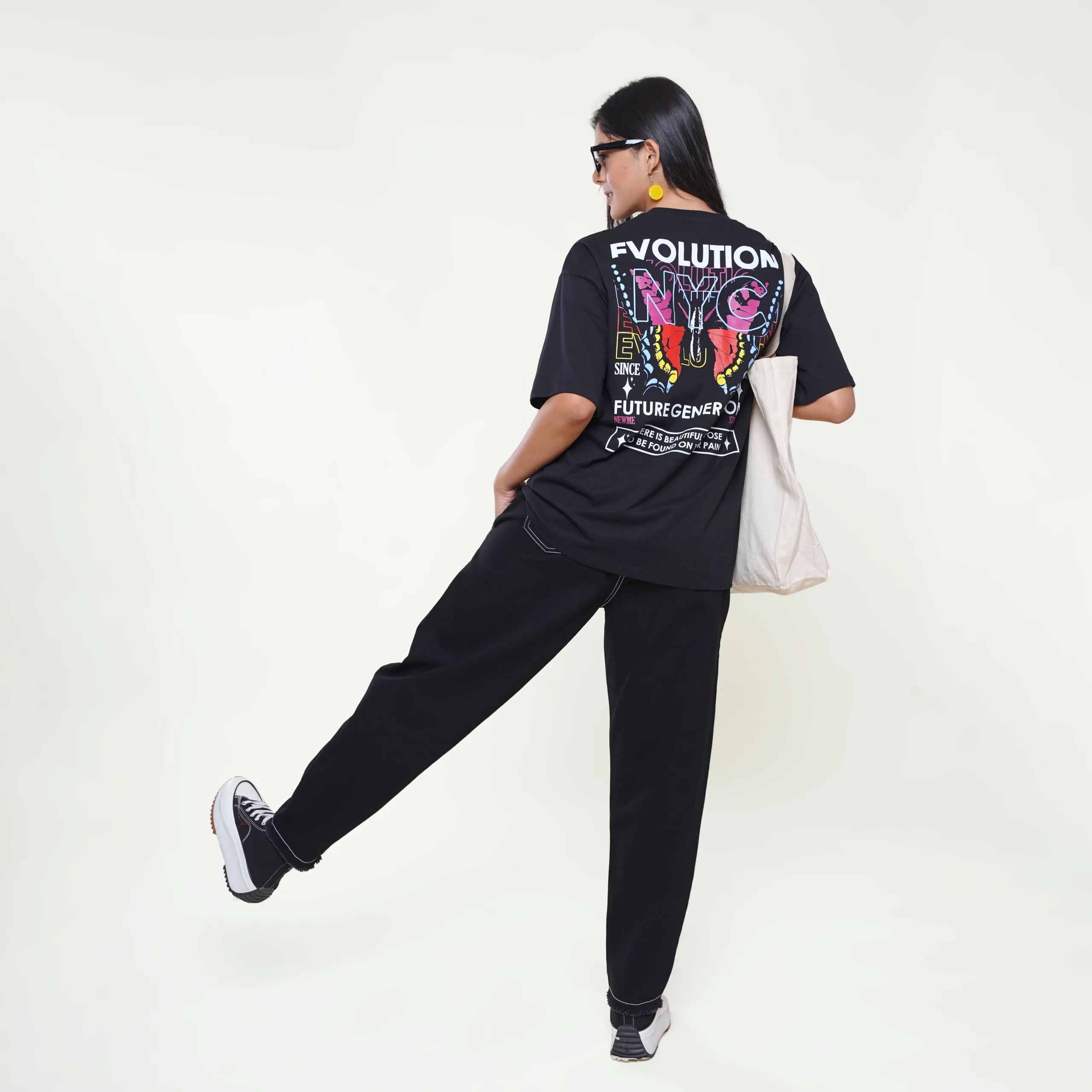 evolution-oversized-graphic-tshirt-newme