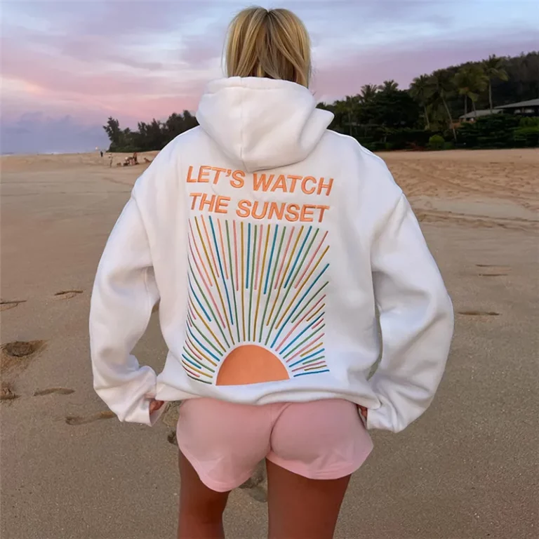 Casual Hooded Graphic Printed Sweatshirt - Image 1