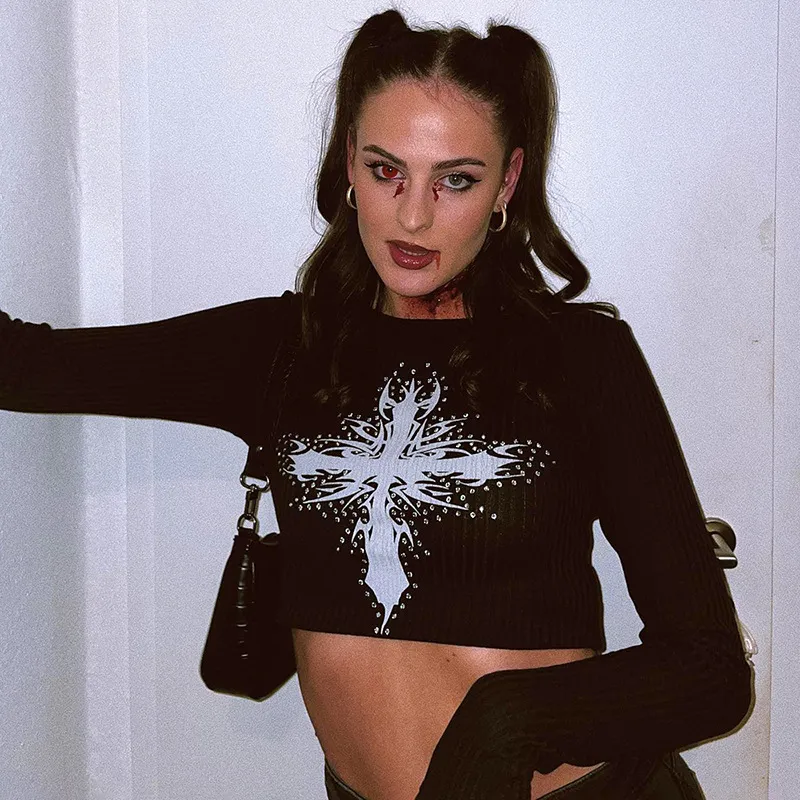 Graphic Printed Full Sleeve Crop Top