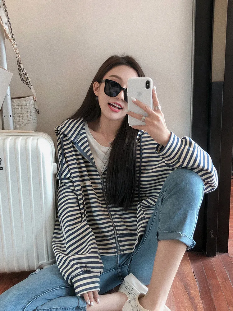 Striped Zip Cropped Hoodie - NEWME