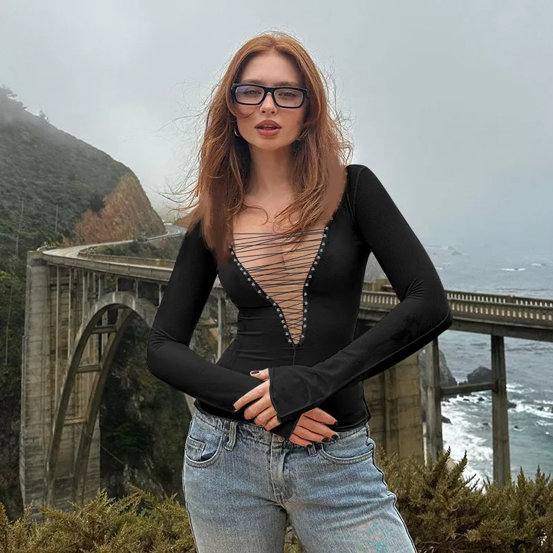 Strappy Deep Neck Top - NEWME