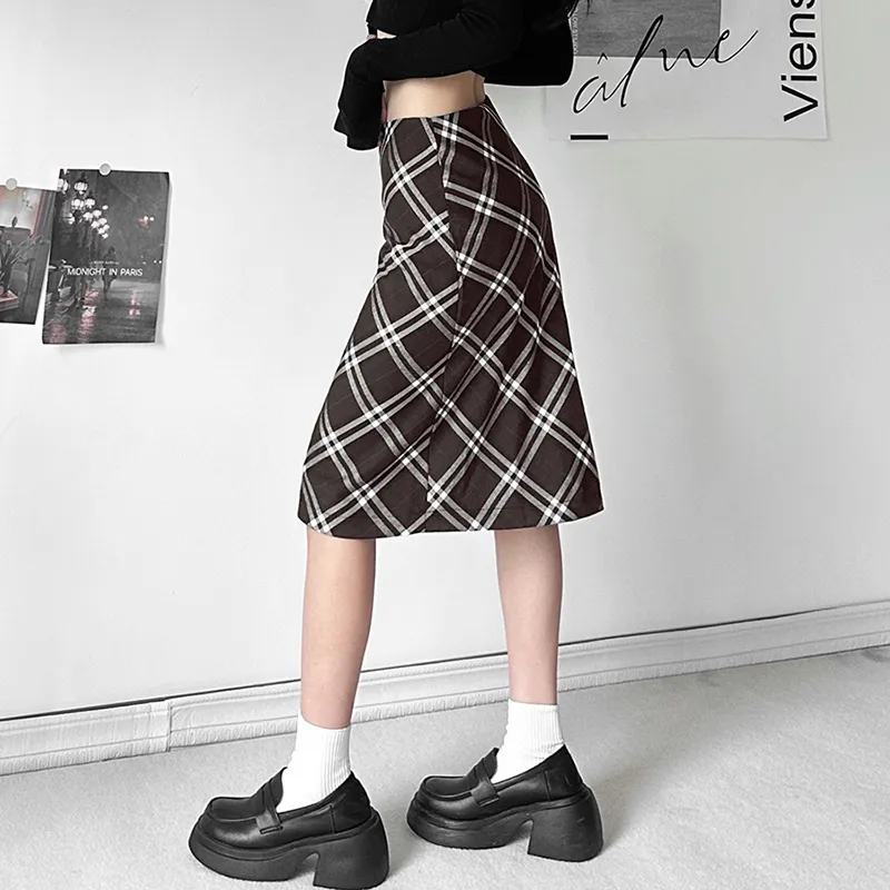 andmary Coco check pleats skirt（Skirts | The official ISSEY