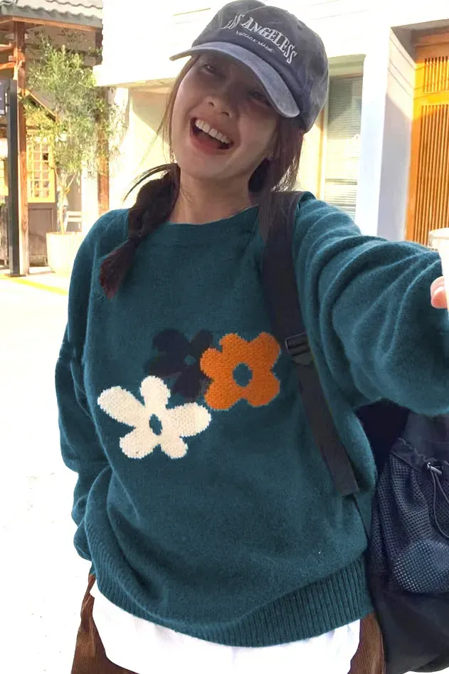 Floral Patterned Baggy Sweatshirt - Image 1