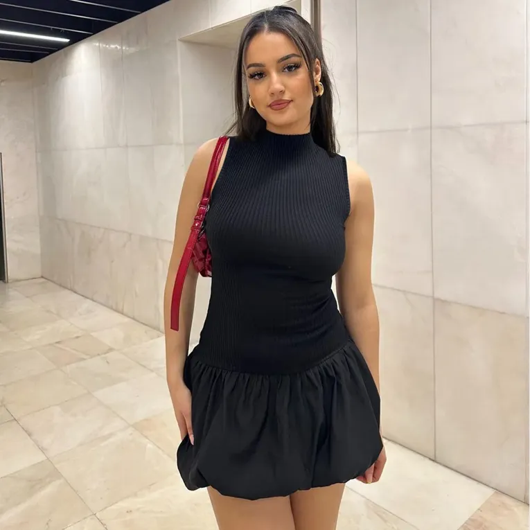Black Solid Ribbed Bubble Dress - Image 1