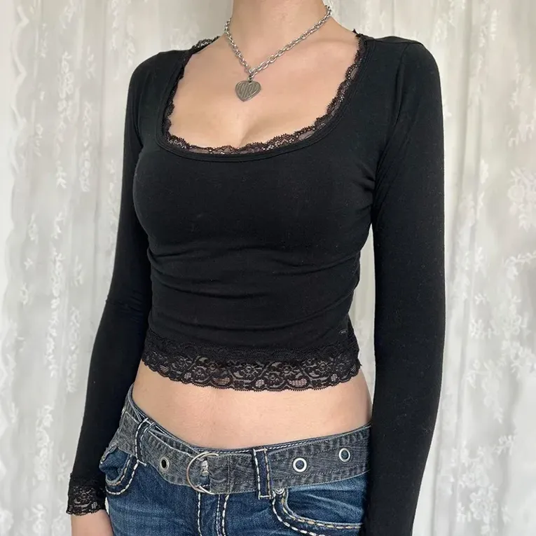 Black Solid Square Neck Crop Top - Image 1