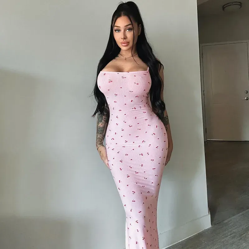 Light Pink Conversational Bodycon Dress - Image 2