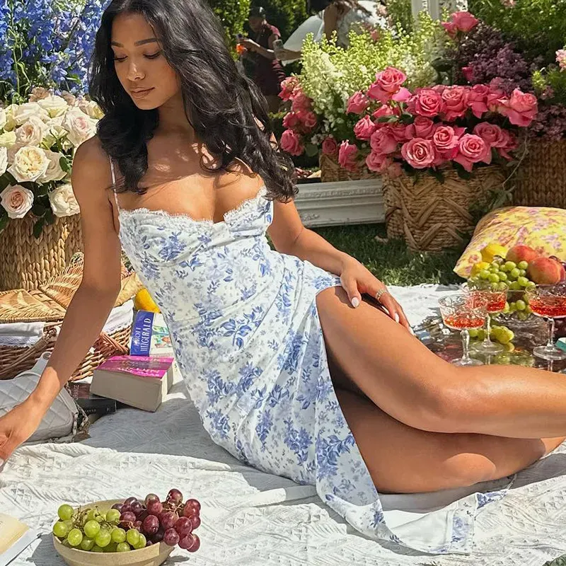 Blue Floral Sweetheart Neck Midi Dress - Image 2