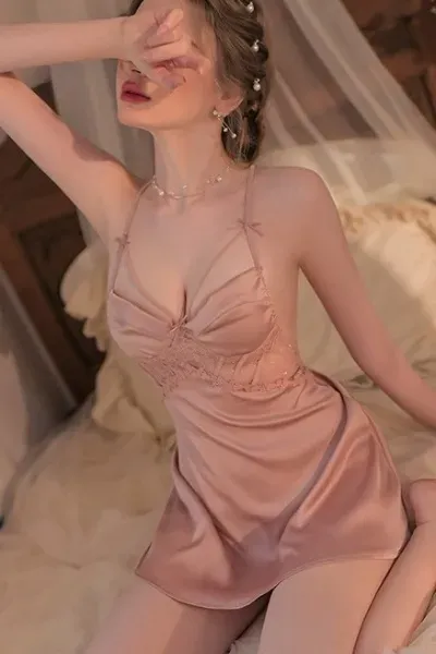 Rose Gold Lace Sweetheart Neck Slip Dress - Image 3