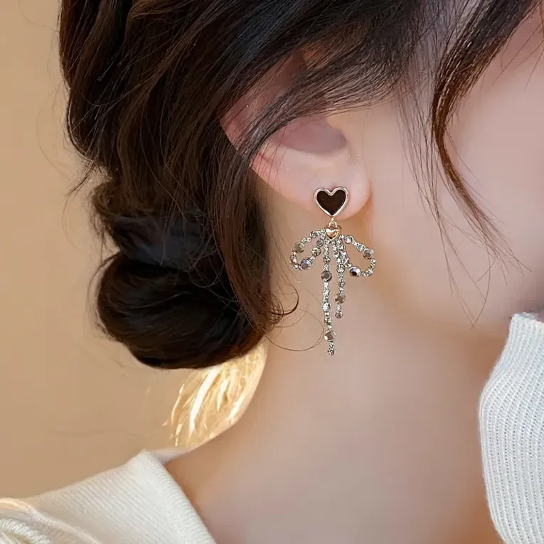 Imitation Fancy Dangling Earrings With Heart-Shaped Design - Image 1