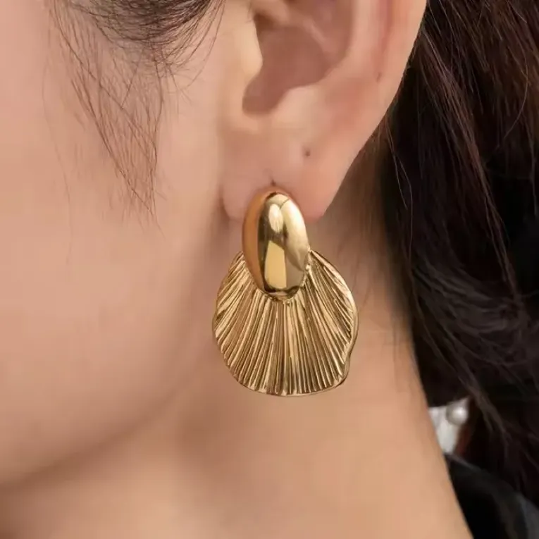 Imitation Gold Textured Drop Earrings - NEWME