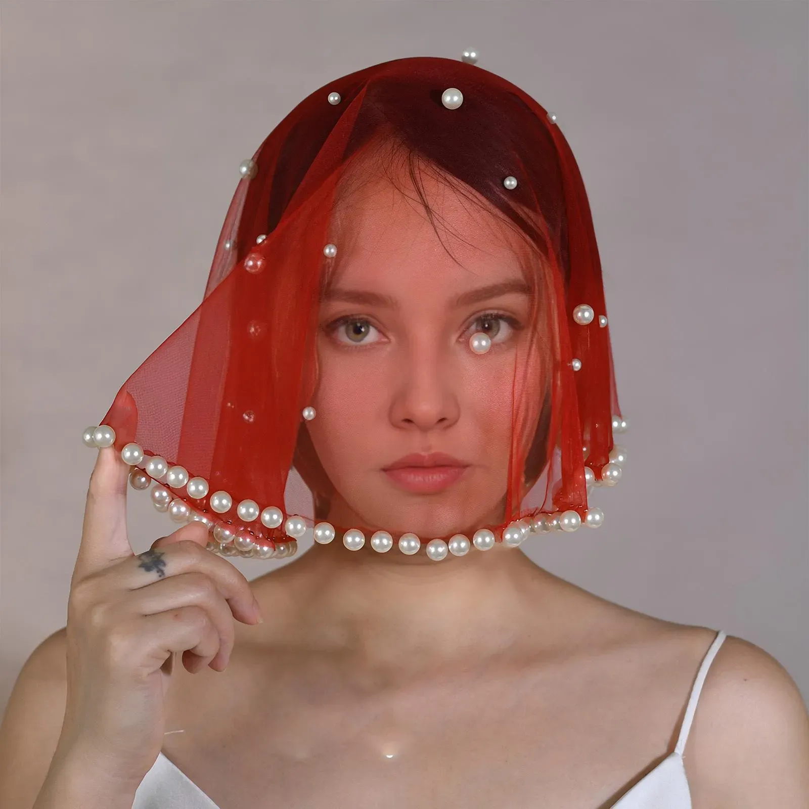 Imitation Red Pearl Embellished Veil NEWME