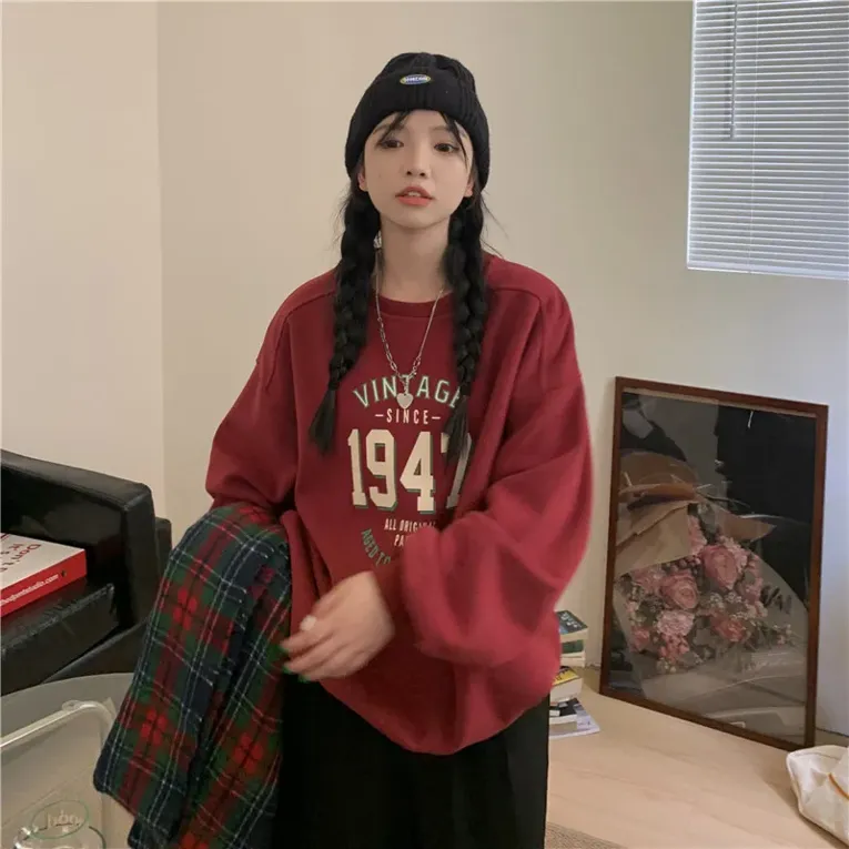 Maroon Typography Sweatshirt - Image 1