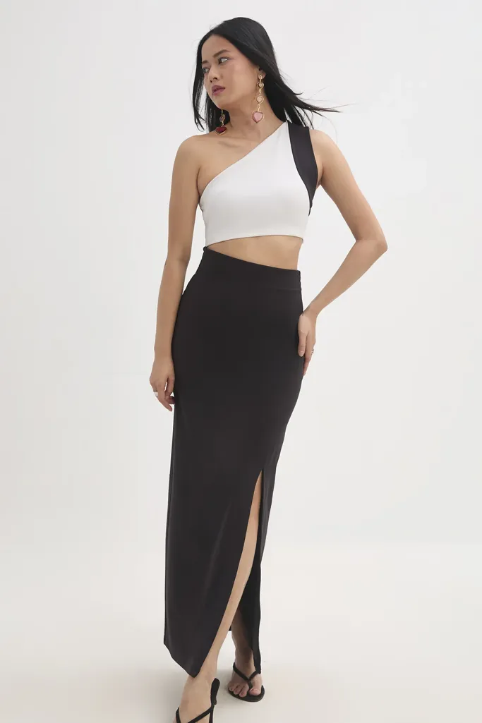 Black Colorbocked Thigh Slit Maxi Dress - Image 1