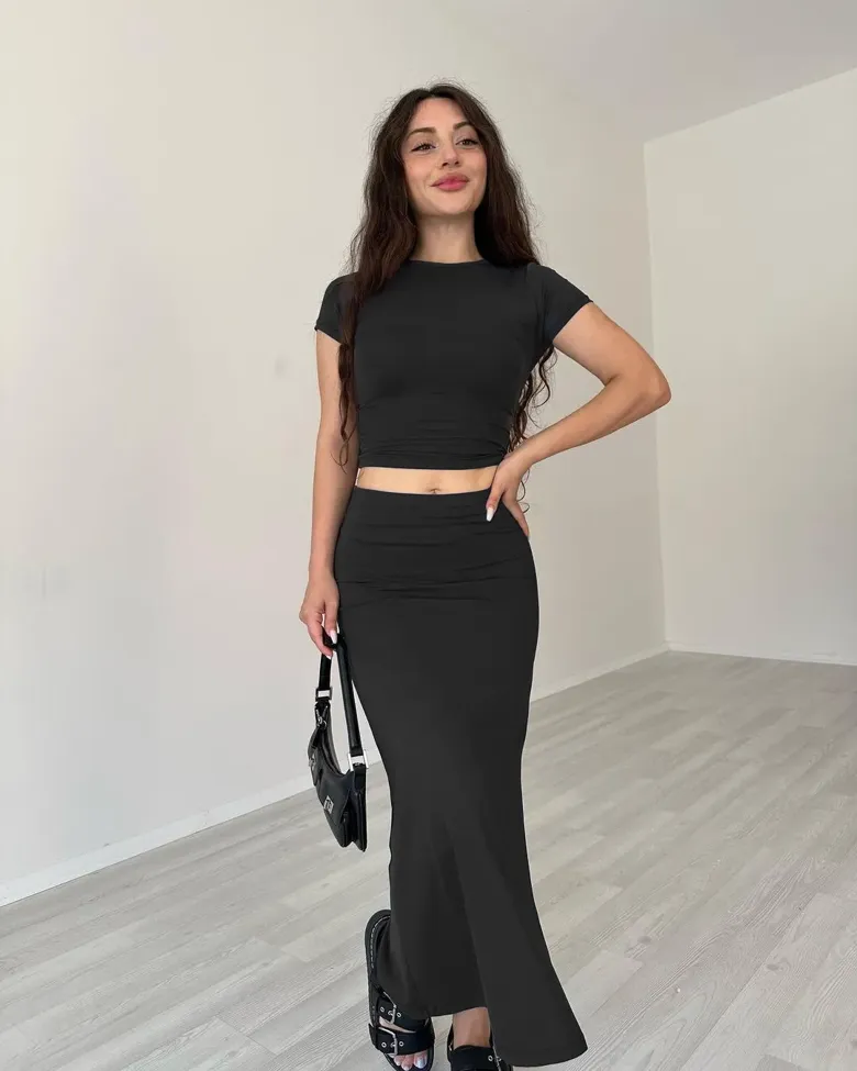 Black Solid Crop Top Skirt Co Ord Set - Image 1