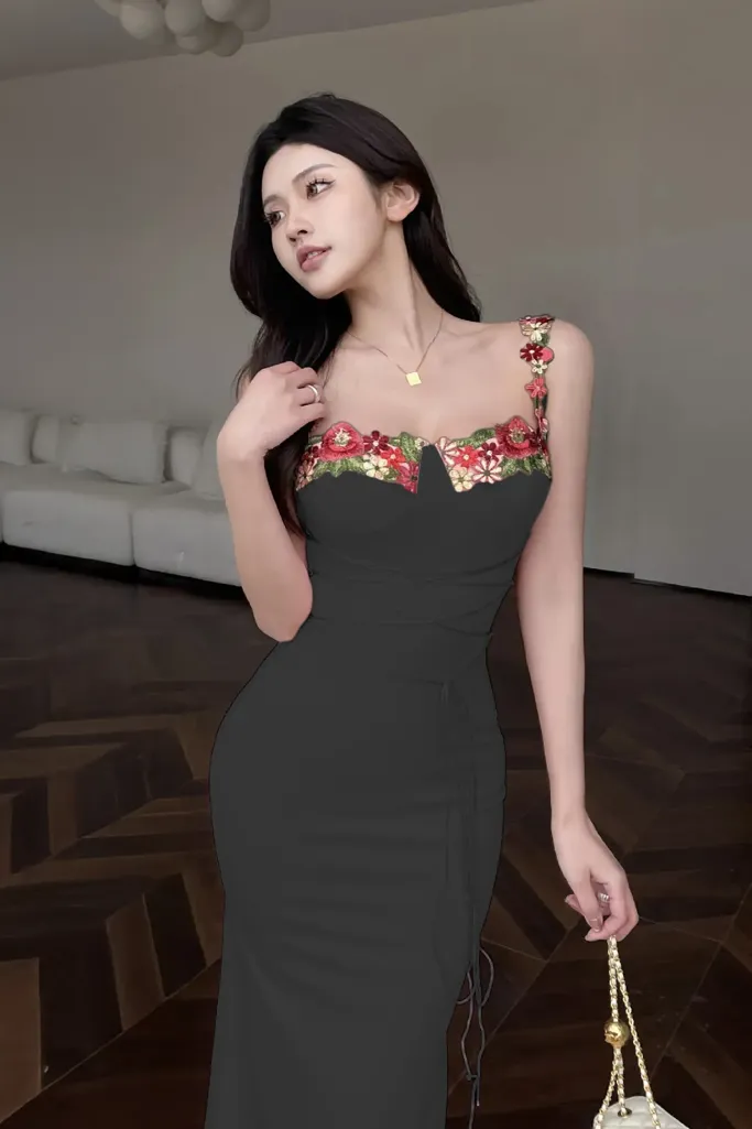 Black Embroidered Detail Midi Dress - Image 1