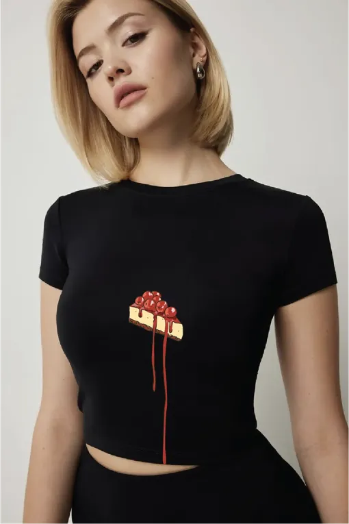 Black Graphic Crew Neck Tshirt - NEWME