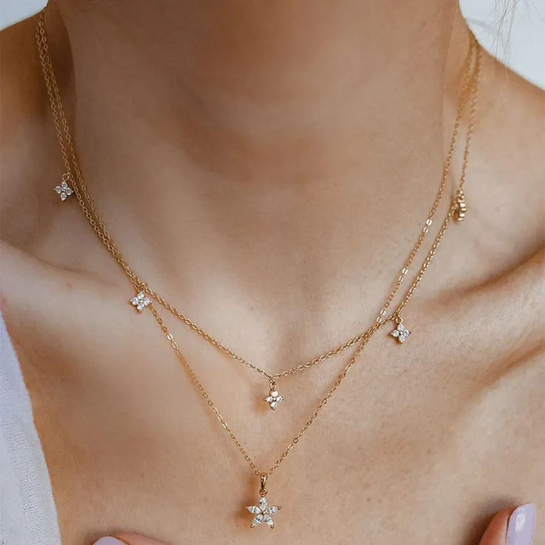 Gold Imitation Star Layered Necklace - Image 1