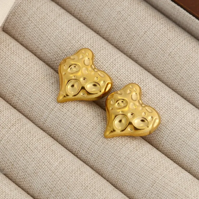Vintage Heart Stud Earrings - Image 1