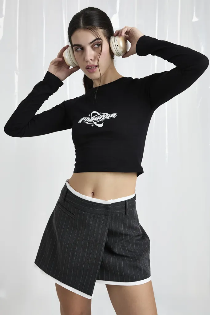 Black Graphic Fitted Tshirt - Image 1