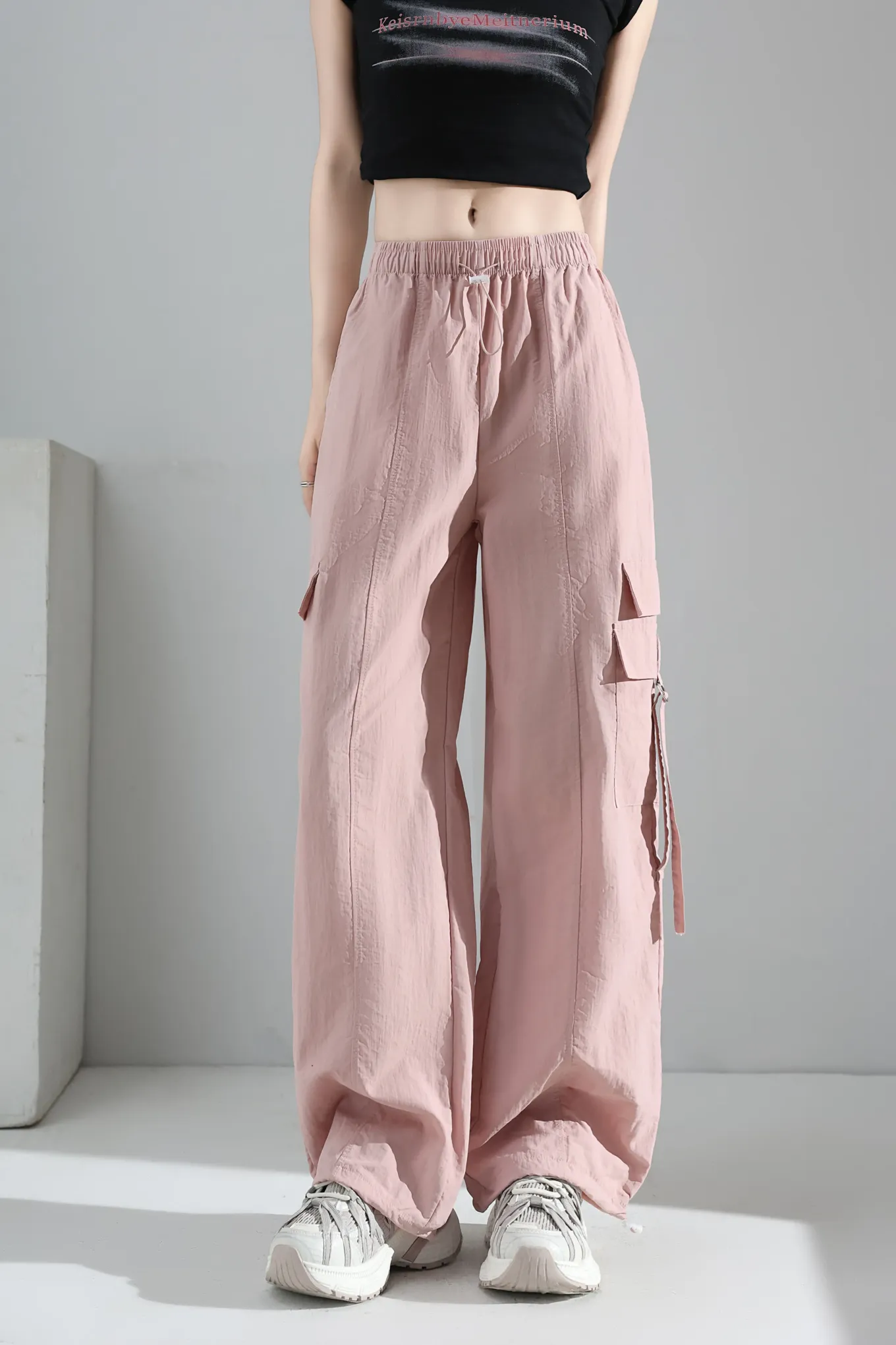 Pink Solid Mid Rise Cargo Pants - NEWME