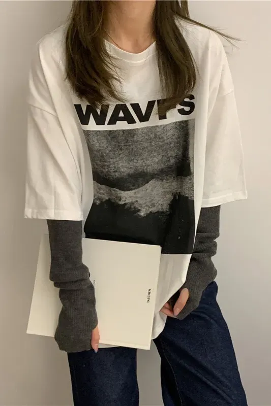 Oversized White Graphic Tshirt