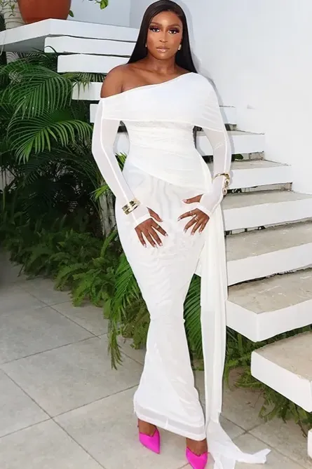 women's white goddess off the shoulder dress for roleplay Athenian S / In-stock 95% Polyester 5% Elastane Cold hand wash Wash colours separate Do not twist dry me Drip dry in shade Cool iron inside out Dry cleanable Please refer to fabric swatch for most accurate colour Goddess Dress Women's Ancient Greek