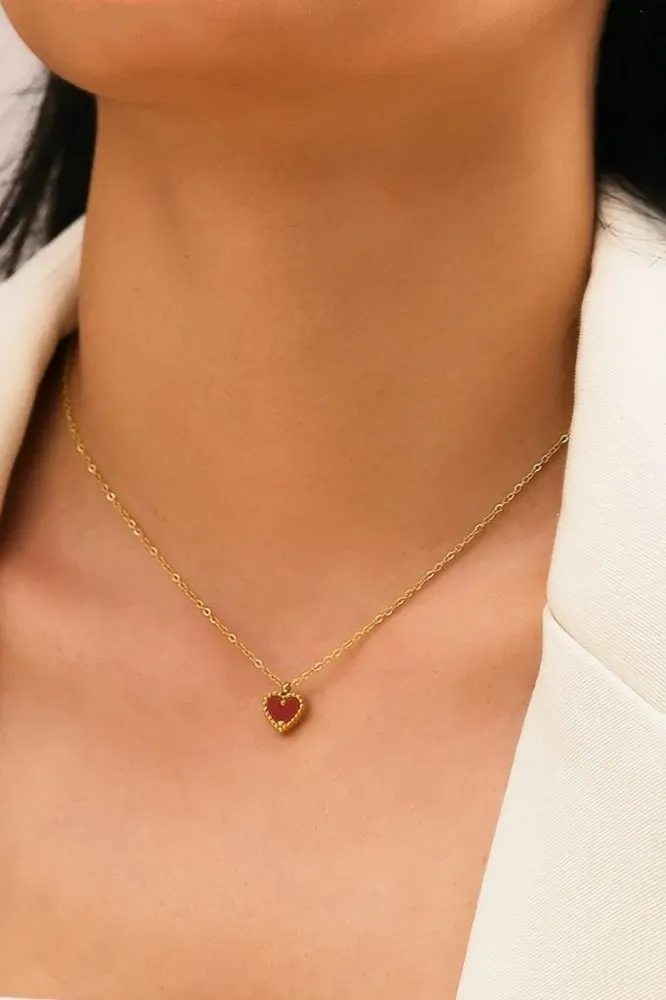 Imitation Crimson Elegance Pendant Necklace - Image 1