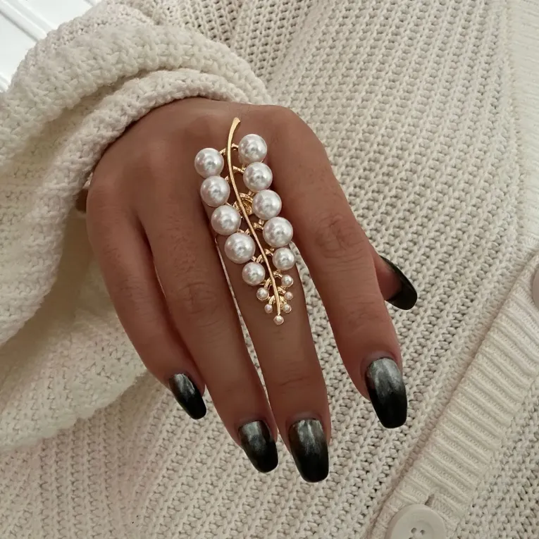 Imitation Elegant Opal Silver Ring - Image 1