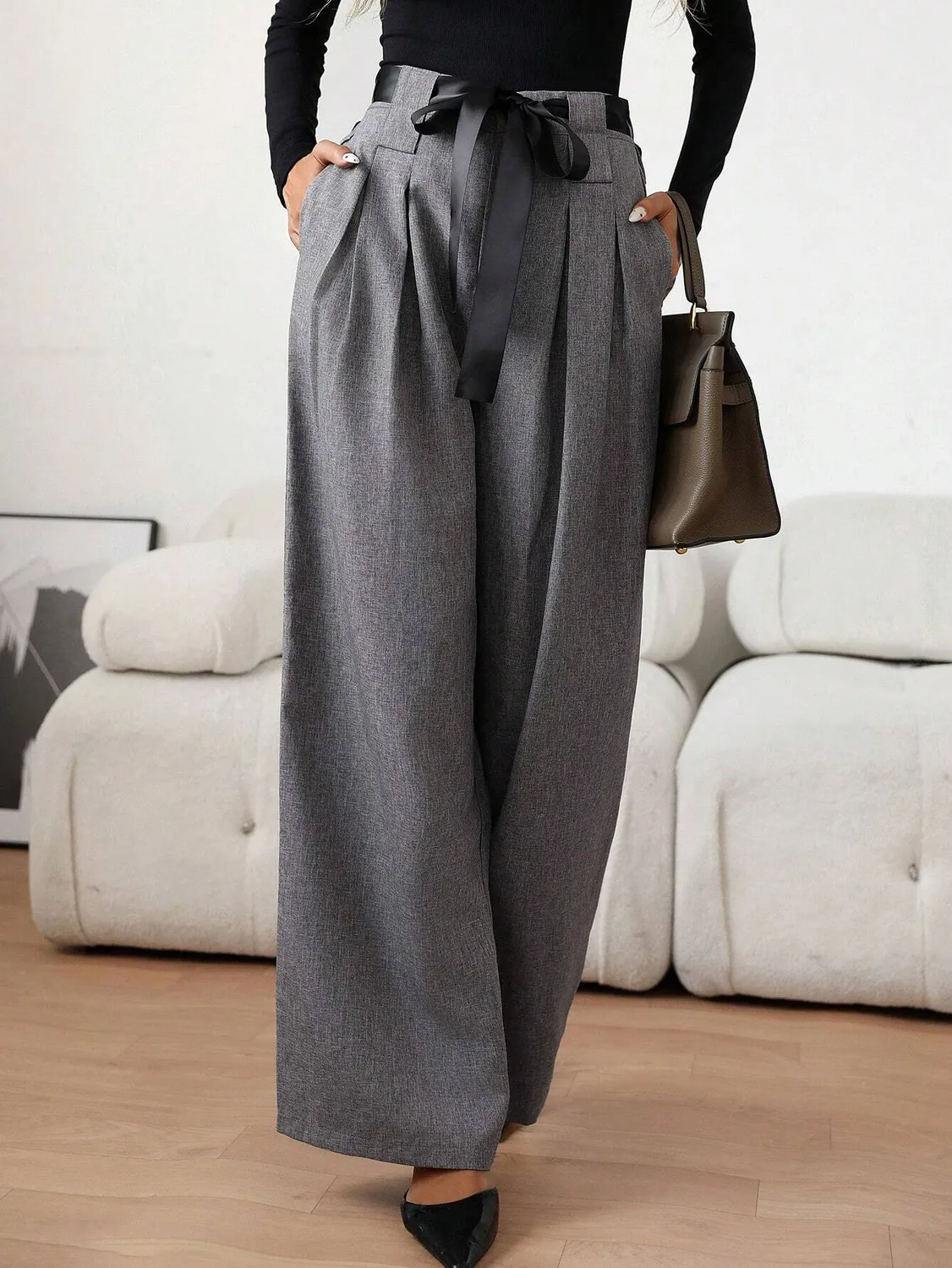 完売 Feels. WIDE TUCKED TROUSERS GRAY TUCKED WIDE PANTS -grey