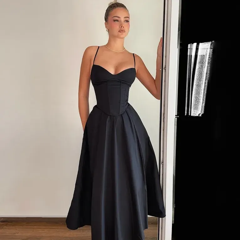 Black Sweetheart Fit Flare Dress - Image 1