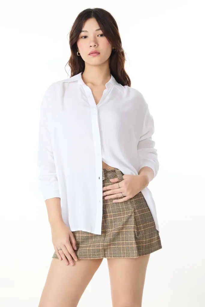 White Solid Spread Collar Oversized Shirt - Image 1
