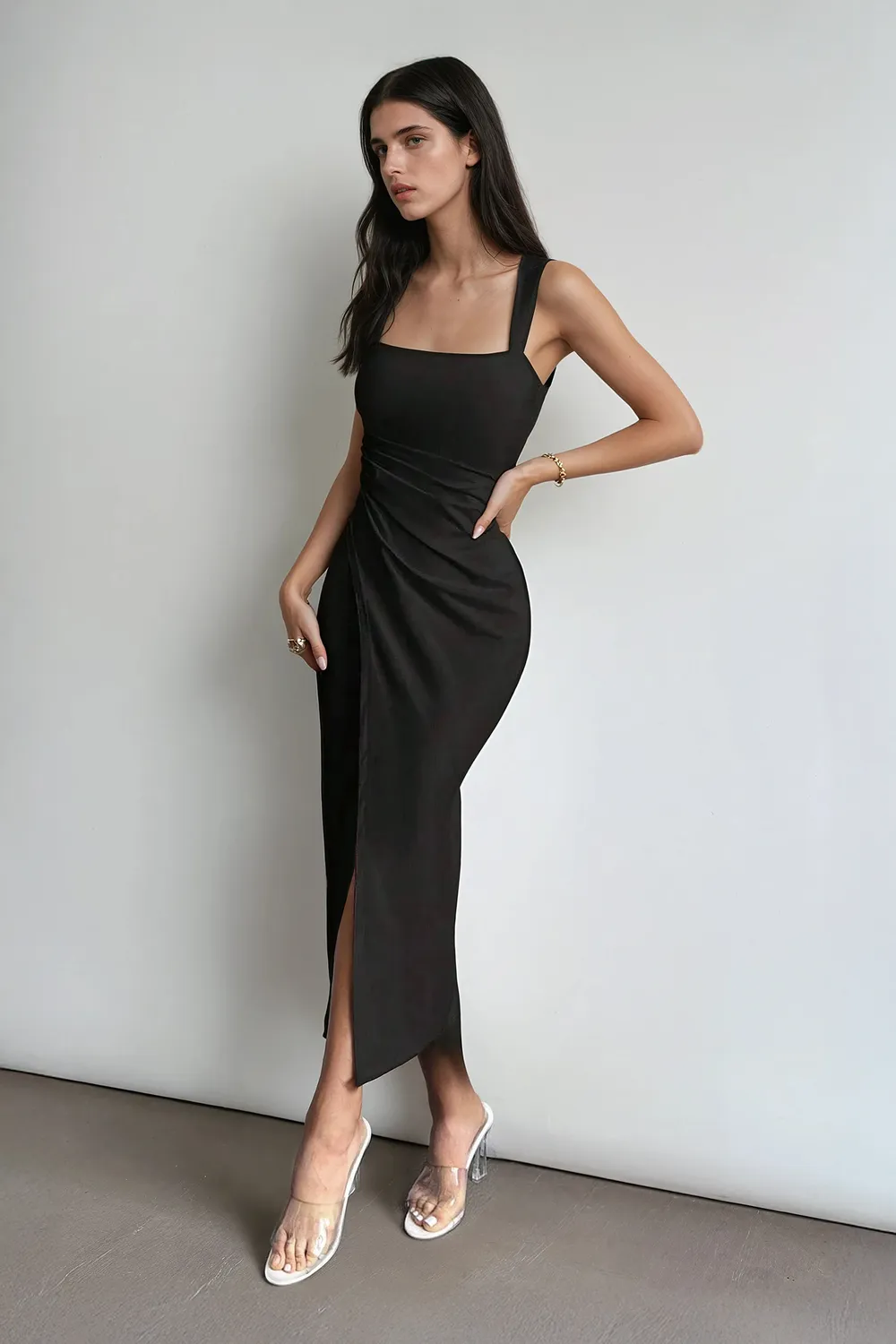 新品 24AW SQUARE DRAPE DRESS White Draped Square Neck Dress - NEWME