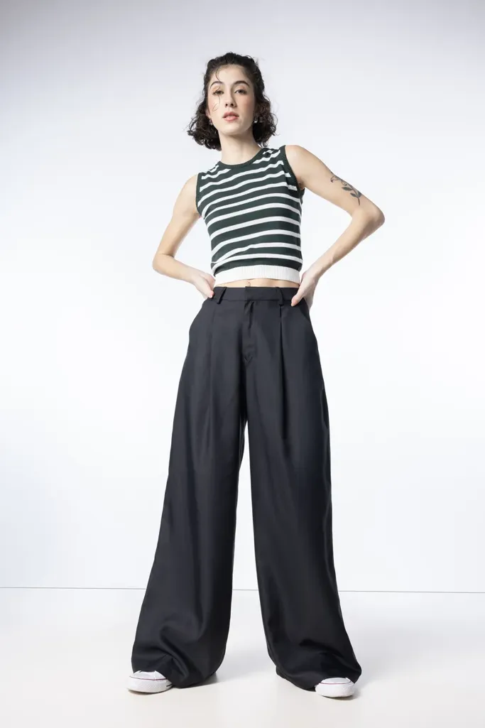 Black Wide Leg Pleated Trouser - Image 1