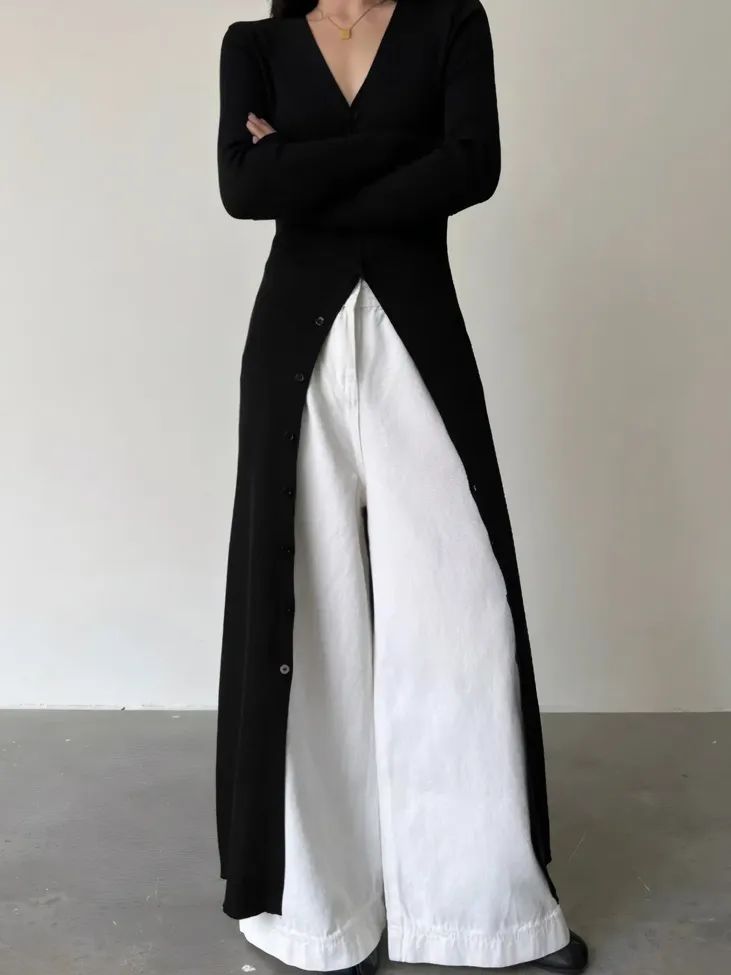 Black Vneck Buttoned Top - Image 1