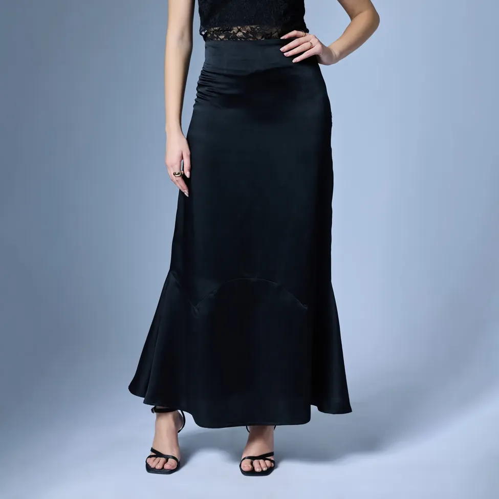 Black Mermaid Hem Satin Skirt - NEWME