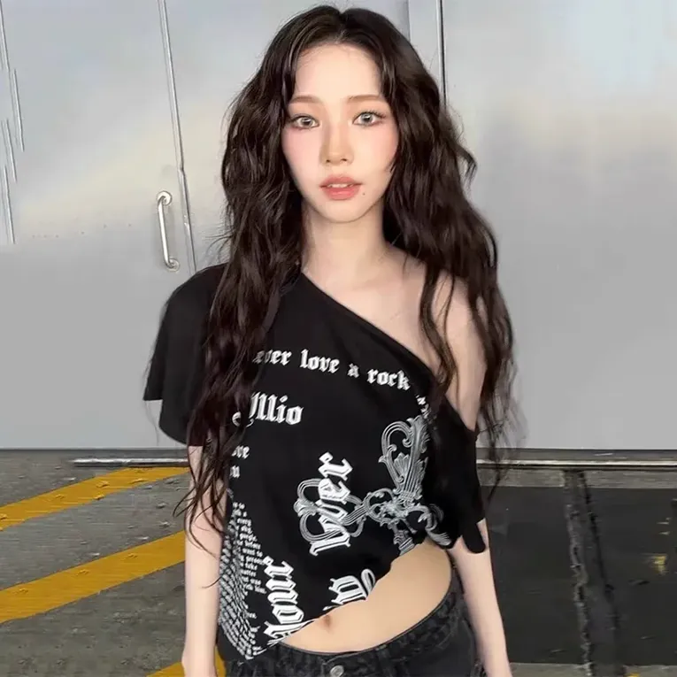 Black Oneshoulder Graphic Top - Image 1
