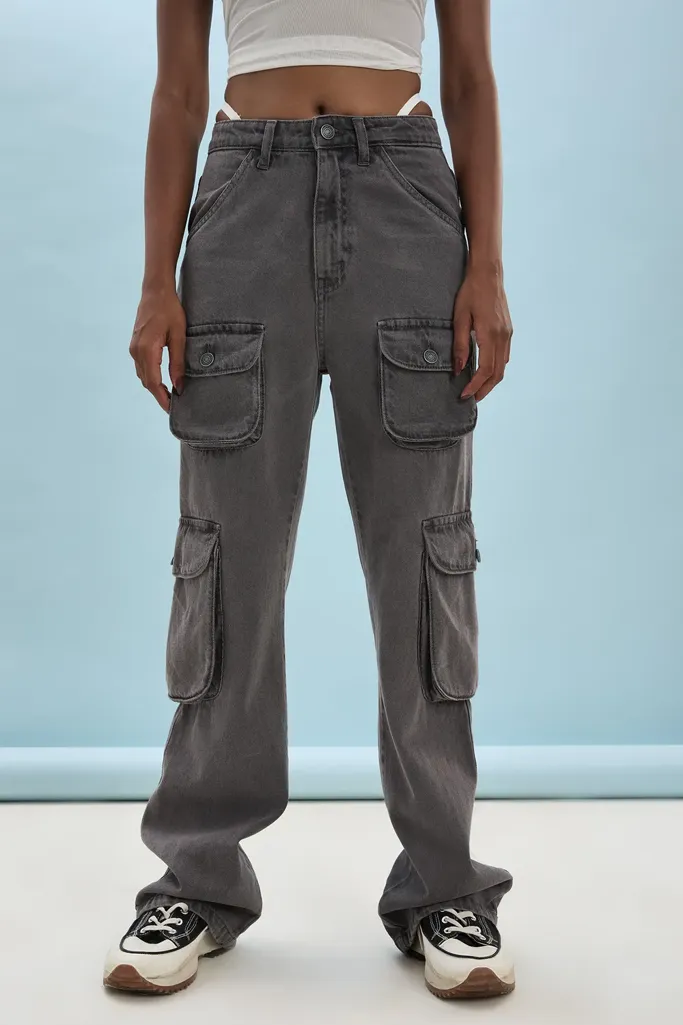 Straight Fit Cargo Jeans - Image 1