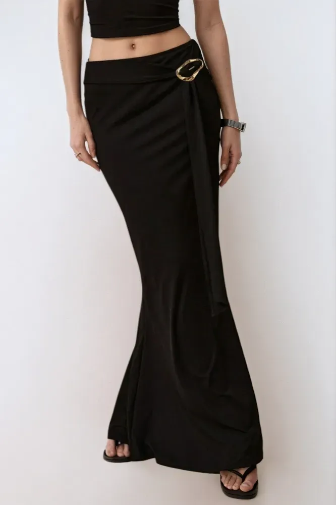 Black Mid Rise Mermaid Maxi Skirt - NEWME