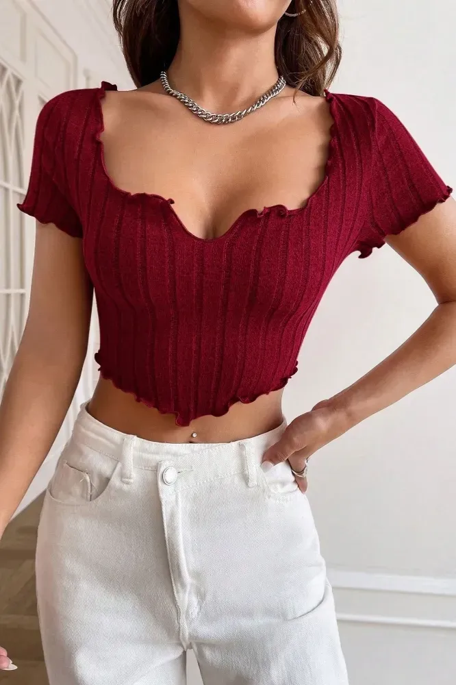 Maroon Scallop Neck Fitted Crop Top - Image 1