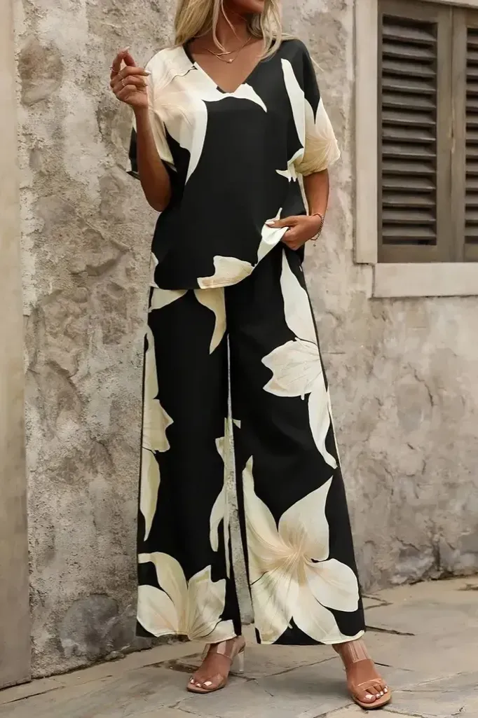 Black Vneck Floral Tieup Coord Set - Image 1
