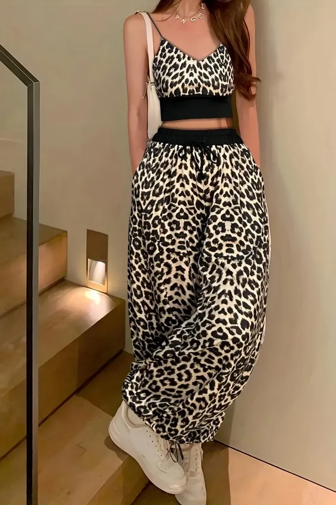 Black Leopard Print Vneck Coord Set - Image 1