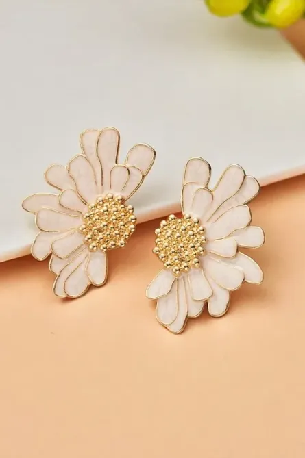 Imitation White Elegant Floral Earrings - NEWME