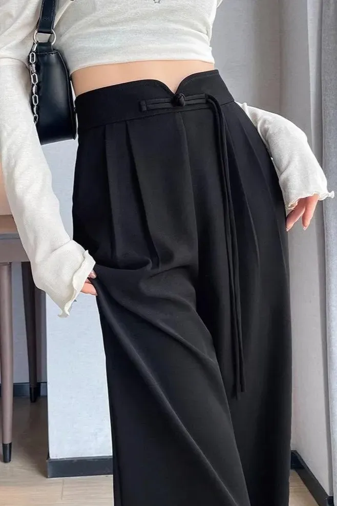 Black High Rise Pleated Pants - Image 1