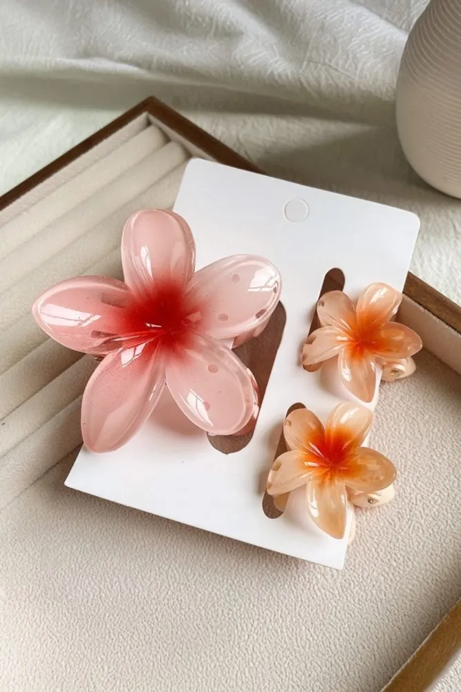 Imitation Peach Floral Set Of Hair Clips - Image 1