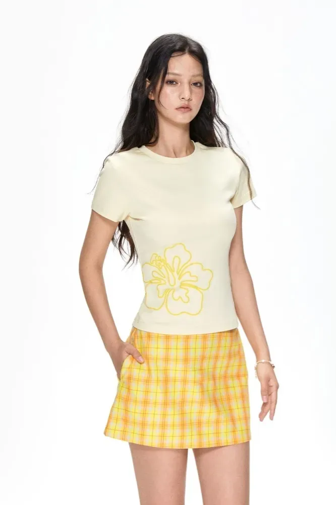 Light Yellow Graphic Crew Neck T-Shirt - Image 1