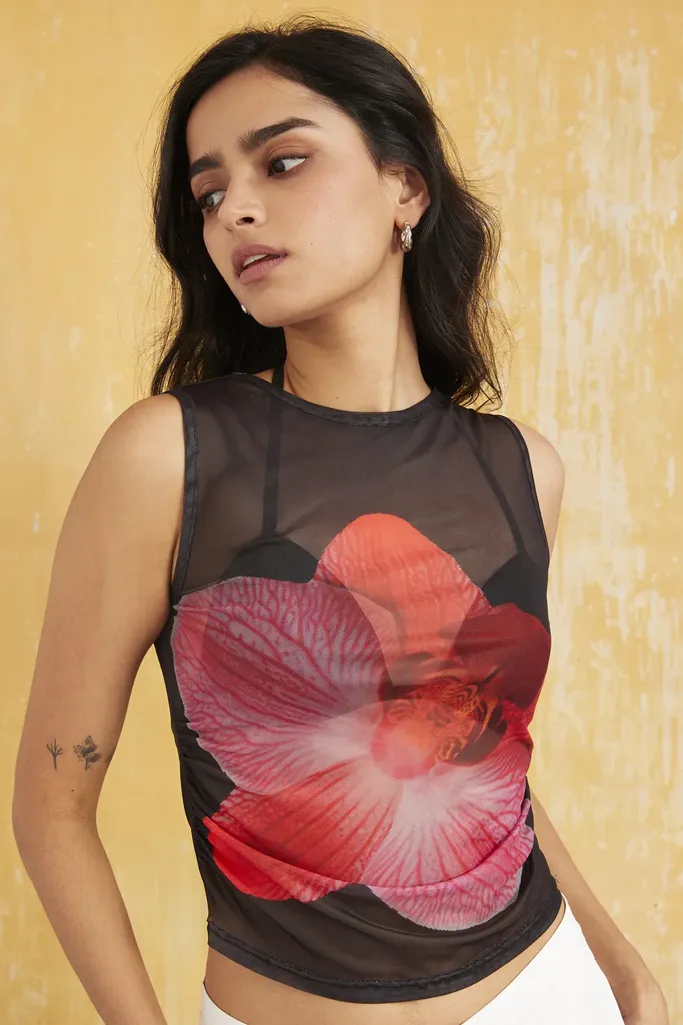 Black Floral Round Neck Fitted Top - Image 1