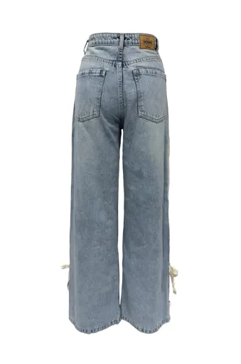 Blue Solid Mid Rise Straight Jeans - NEWME